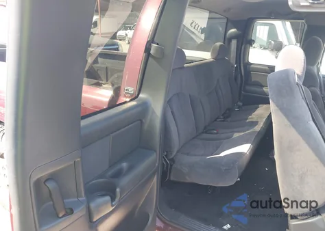 2001 Chevrolet Silverado 1500 Ls из США, поврежденный, VIN 2GCEC19T511349693